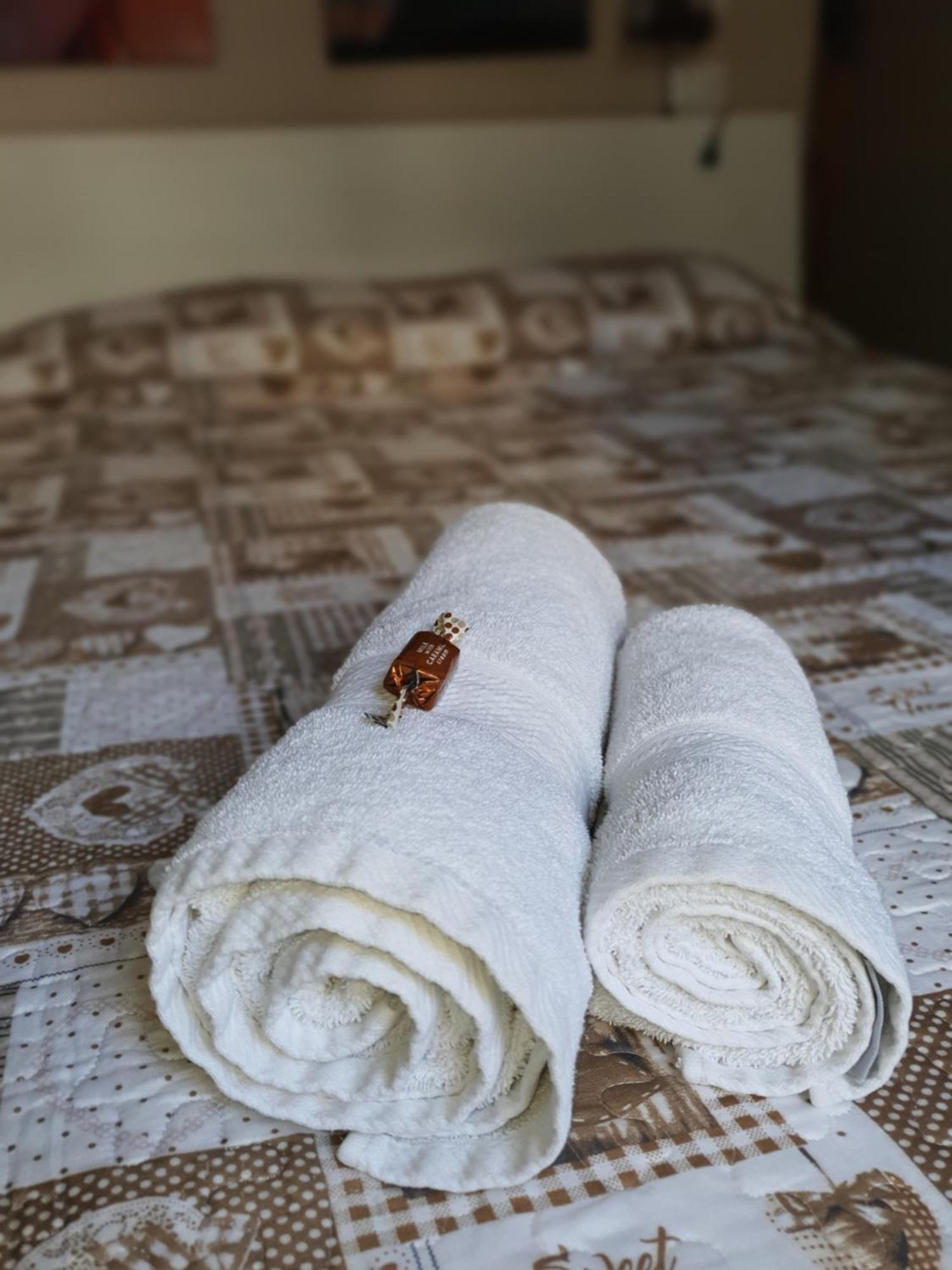4Rooms Guest House Free Wi-Fi 萨莱诺 外观 照片