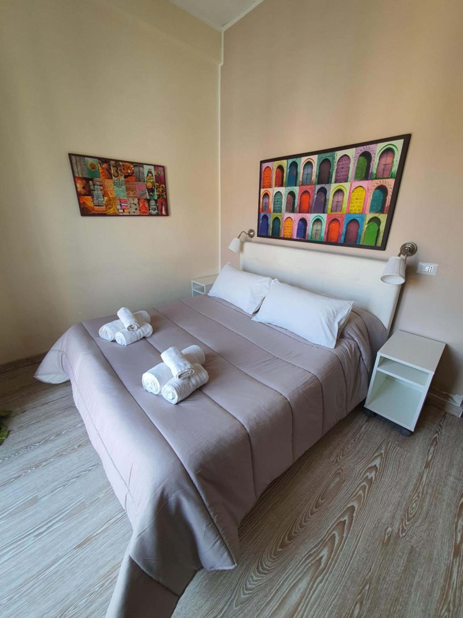 4Rooms Guest House Free Wi-Fi 萨莱诺 外观 照片